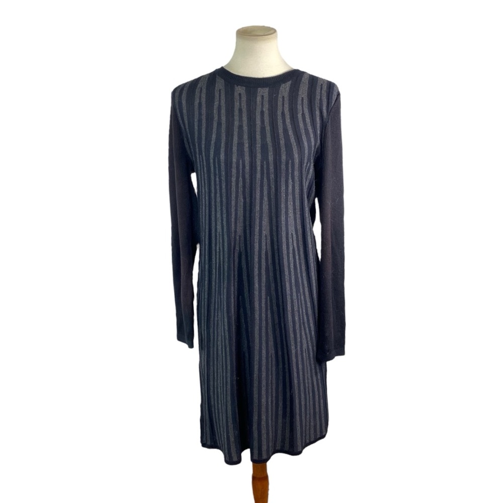 Woman’s Nine West lightweight sweater dress size XS